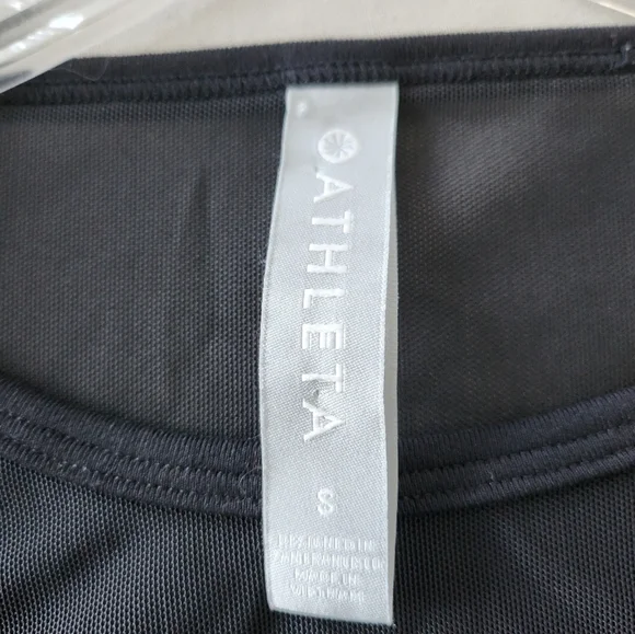 Athleta long sleeve black sheer floral crop top size Small - Picture 6 of 7